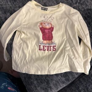 Levi's Cream Long Sleeve Tee Casual Comfort